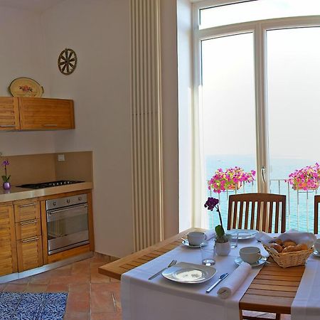 Villa Lieta Иския Екстериор снимка